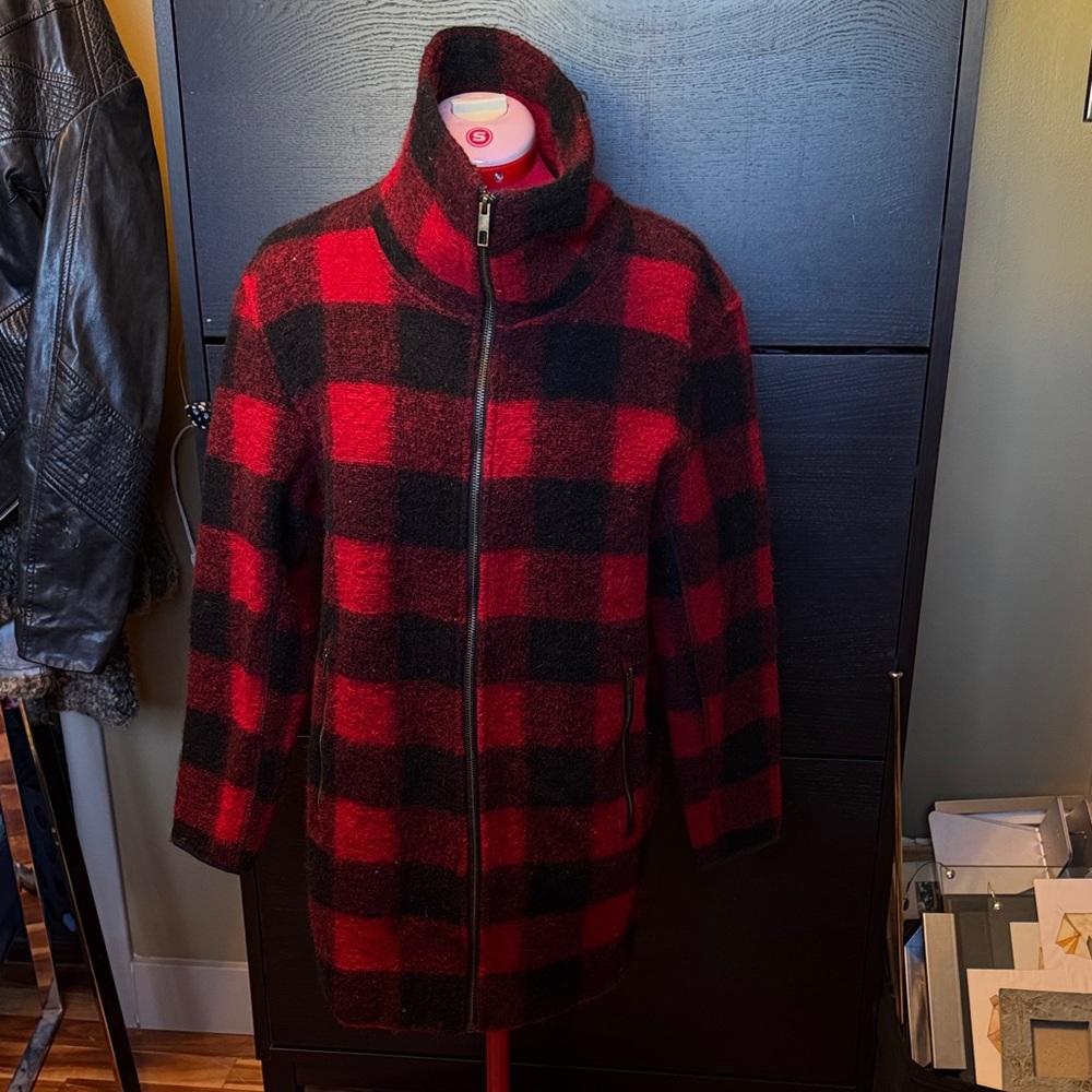 Roots buffalo Plaid wool Red and Black Women's Jacket